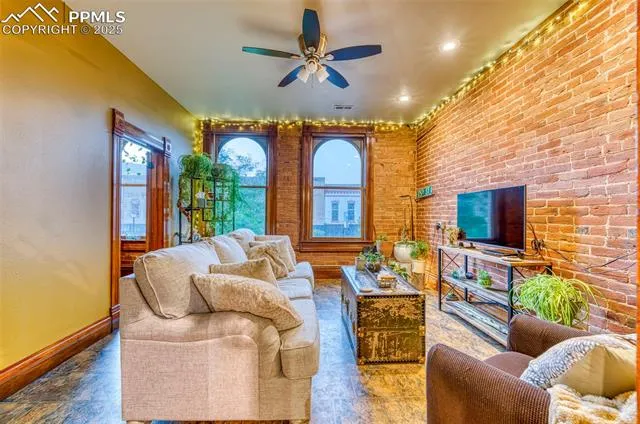 Canon City, Colorado 81212, United States, 2 Bedrooms Bedrooms, ,3 BathroomsBathrooms,Residential,Active,153610