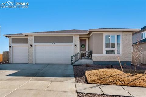 Photo of 3430 Bella Luna Drive, Pueblo, CO 81001 (MLS # 6652181)