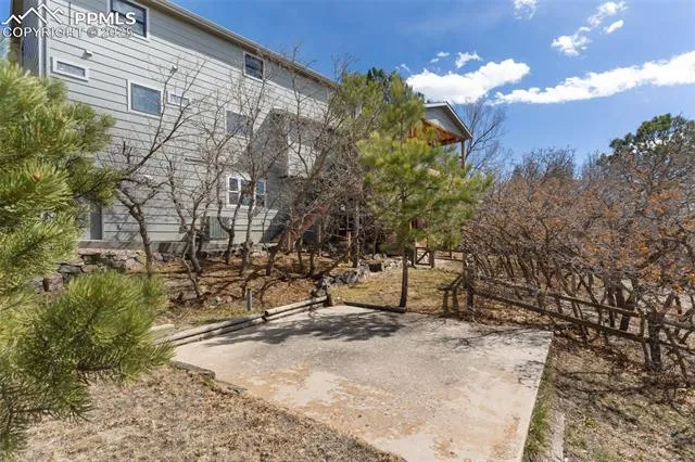 Colorado Springs, Colorado 80919, United States, 5 Bedrooms Bedrooms, ,5 BathroomsBathrooms,Residential,Pending,91874