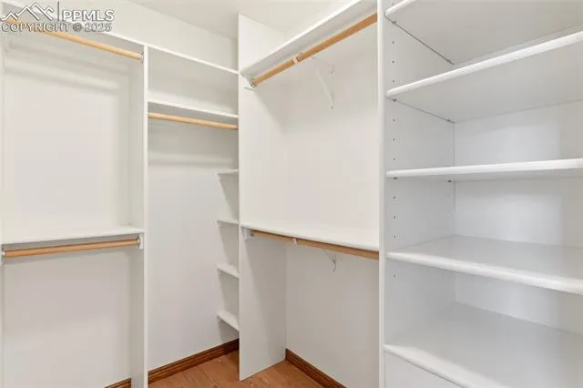 Colorado Springs, Colorado 80919, United States, 5 Bedrooms Bedrooms, ,5 BathroomsBathrooms,Residential,Pending,91874