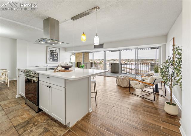 411 Lakewood Circle B430