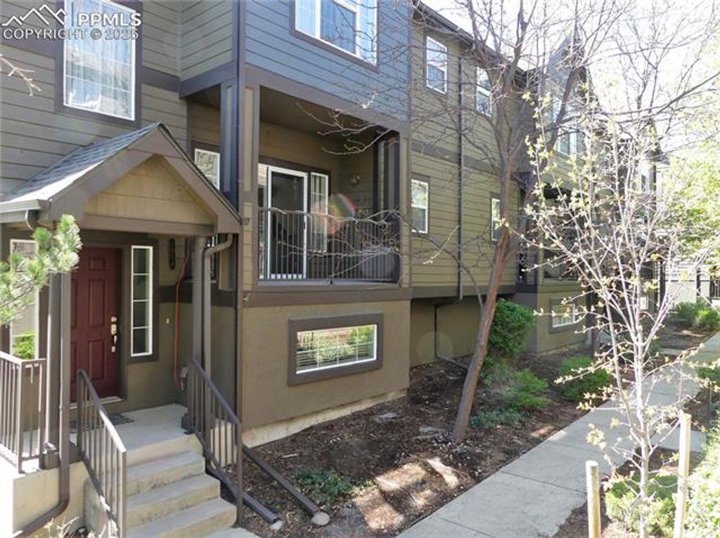 Photo for 1054 Kara Ridge Point, Colorado Springs, CO 80907 (MLS # 7912722)