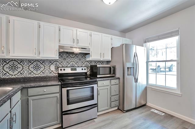 514 Shady Crest Circle
