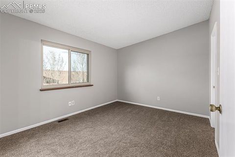 Tiny photo for 824 London Green Way, Colorado Springs, CO 80906 (MLS # 2613377)