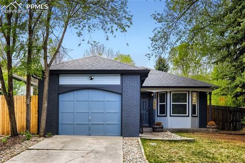 Photo of 6845 Montarbor Drive, Colorado Springs, CO 80918 (MLS # 1627334)