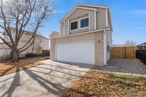 Photo of 610 Welsh Circle, Colorado Springs, CO 80916 (MLS # 6873963)