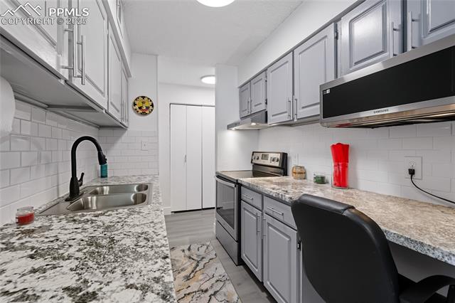 7455 Quincy Avenue 204