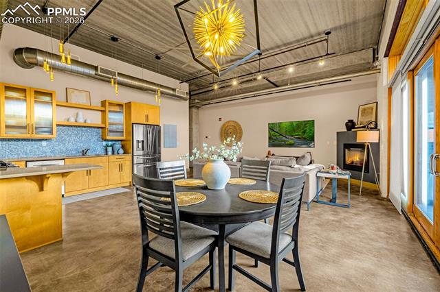 101 N Tejon Street 280