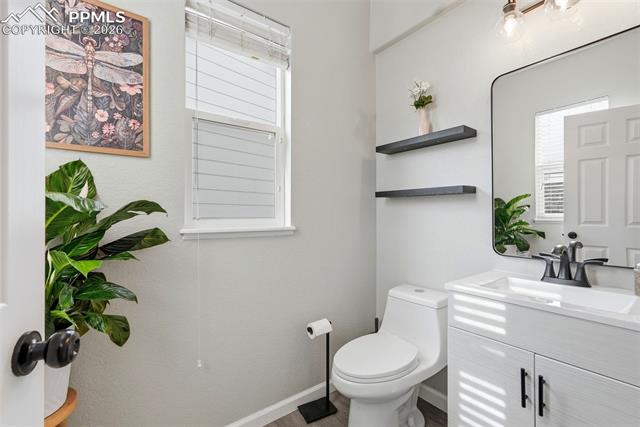 6290 Canyon Crest Loop