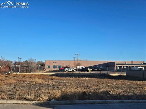 Photo of 855 Crane Ridge Drive, Pueblo, CO 81008 (MLS # 9396745)