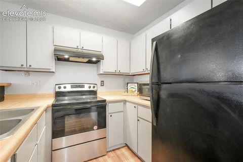 Tiny photo for 2015 Erin Loop, Colorado Springs, CO 80918 (MLS # 6375974)