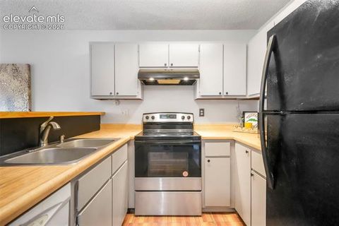 Tiny photo for 2015 Erin Loop, Colorado Springs, CO 80918 (MLS # 6375974)