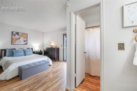 Tiny photo for 2015 Erin Loop, Colorado Springs, CO 80918 (MLS # 6375974)