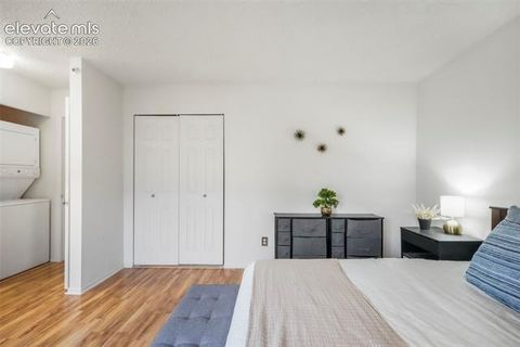 Tiny photo for 2015 Erin Loop, Colorado Springs, CO 80918 (MLS # 6375974)