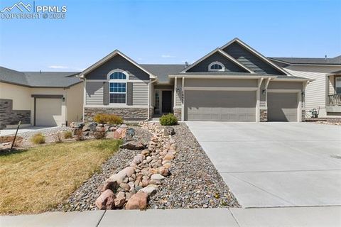 Photo of 16668 Hallmark Trail, Monument, CO 80132 (MLS # 7377409)