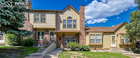Photo of 6737 Overland Drive, Colorado Springs, CO 80919 (MLS # 4521237) Photo of 6737 Overland Drive, Colorado Springs, CO 80919 (MLS # 4521237)