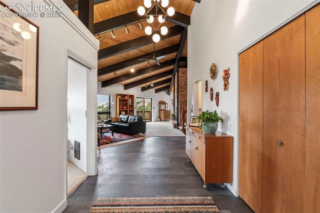 1595 Oak Hills Drive