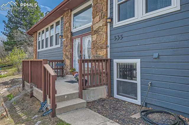 Colorado Springs, Colorado 80906, United States, 5 Bedrooms Bedrooms, ,3 BathroomsBathrooms,Residential,Active,104192