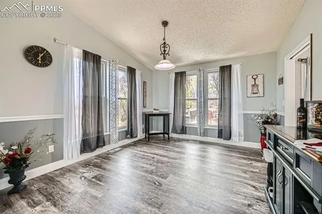 Colorado Springs, Colorado 80906, United States, 5 Bedrooms Bedrooms, ,3 BathroomsBathrooms,Residential,Active,104192