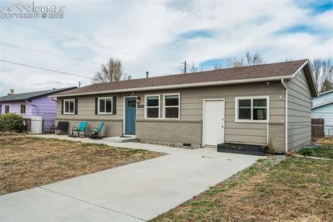 Tiny photo for 1081 Maxwell Street, Colorado Springs, CO 80906 (MLS # 4312820)