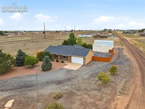 Photo of 1008 E Kirkwood Drive, Pueblo, CO 81007 (MLS # 4882411)