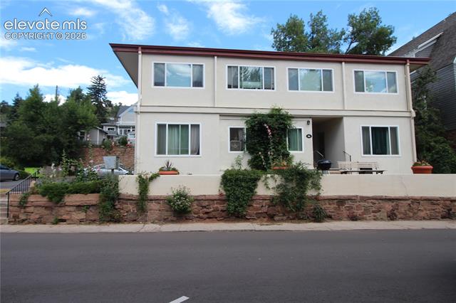 Photo 1 of 18 — 46 Park Avenue 7, Manitou Springs, CO 80829