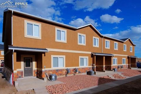 1874 Sandtoft Heights Colorado Springs CO 80951