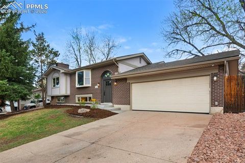 Photo of 2620 Penacho Circle, Colorado Springs, CO 80917 (MLS # 5695828)