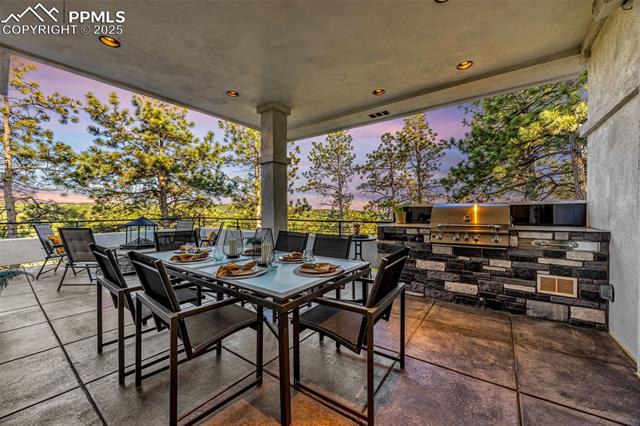 205 Cobblestone Way
