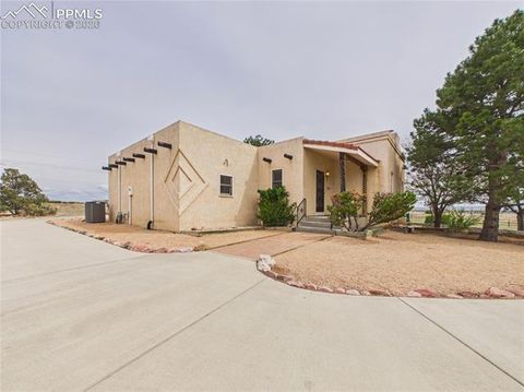Photo of 1380 S Winterhaven Drive, Pueblo West, CO 81007 (MLS # 4791099)