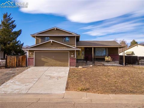 Photo of 45 Belvista Court, Pueblo, CO 81001 (MLS # 4160218)