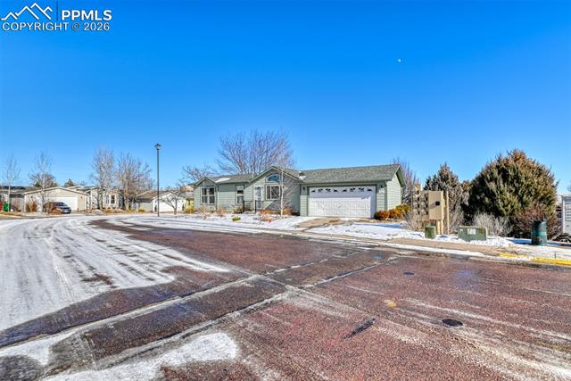 4661 Gray Fox Heights