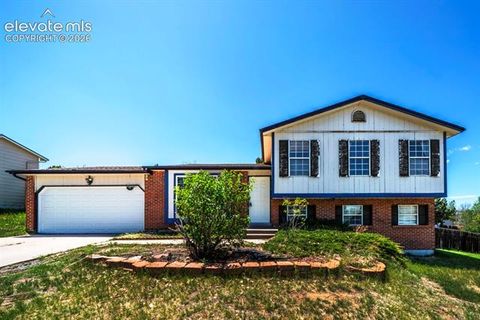 Photo of 6680 Bugle Drive, Colorado Springs, CO 80918 (MLS # 2105015)
