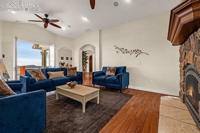 15575 Henry Ride Heights