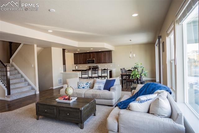 8073 Wheatland Drive