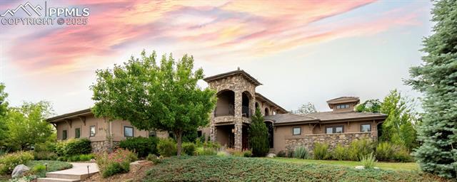 1575 Vine Cliff Heights