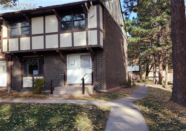 1983 N Academy Boulevard