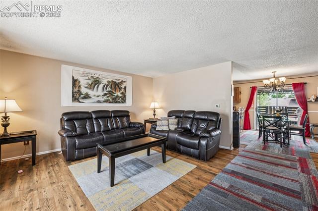 2785 Clarendon Drive