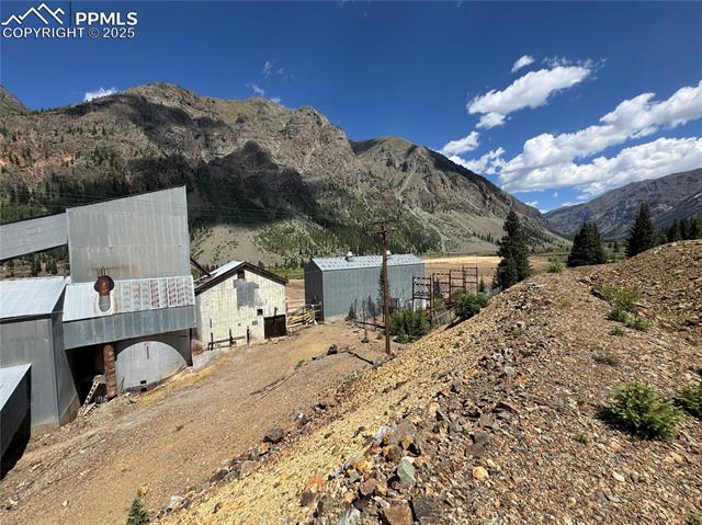 2201 County Road 2