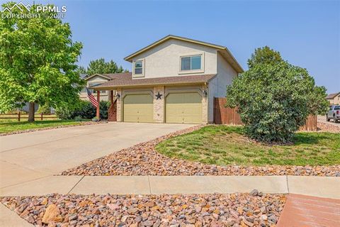 Photo of 1240 Quinlan Court, Colorado Springs, CO 80911 (MLS # 5826655)