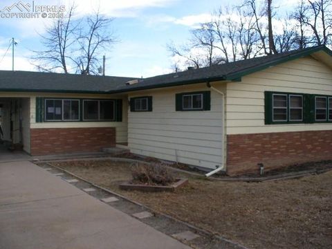 Tiny photo for 1336 College Avenue, Canon City, CO 81212 (MLS # 9302087)