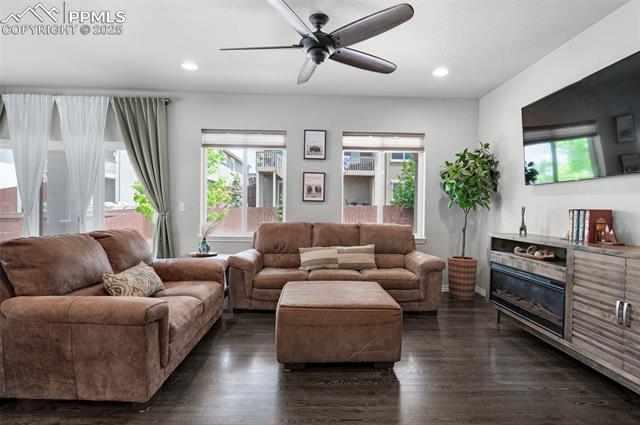 11129 Galaxy Hunter Drive