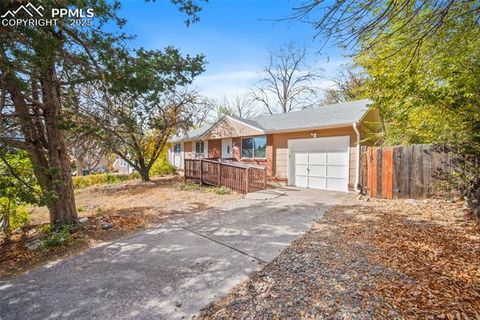 Photo of 4024 E Pikes Peak Avenue, Colorado Springs, CO 80909 (MLS # 8000897)