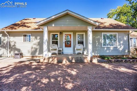 Tiny photo for 401 Dozier Avenue, Canon City, CO 81212 (MLS # 7971490)