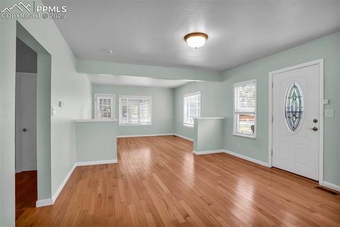 Tiny photo for 401 Dozier Avenue, Canon City, CO 81212 (MLS # 7971490)