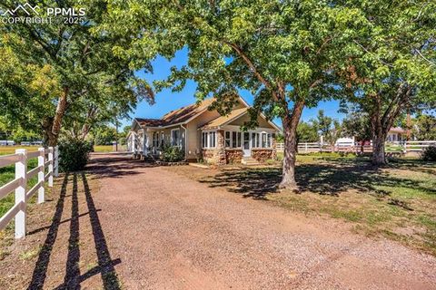 Tiny photo for 401 Dozier Avenue, Canon City, CO 81212 (MLS # 7971490)