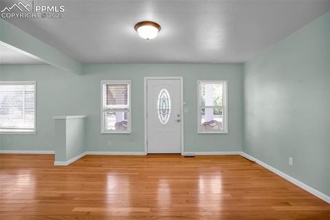 Tiny photo for 401 Dozier Avenue, Canon City, CO 81212 (MLS # 7971490)