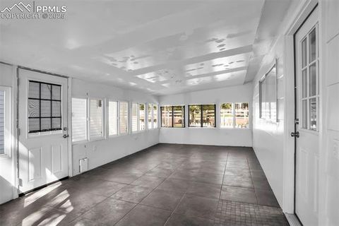 Tiny photo for 401 Dozier Avenue, Canon City, CO 81212 (MLS # 7971490)