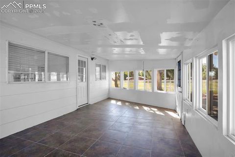 Tiny photo for 401 Dozier Avenue, Canon City, CO 81212 (MLS # 7971490)