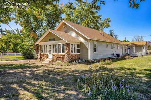 Tiny photo for 401 Dozier Avenue, Canon City, CO 81212 (MLS # 7971490)